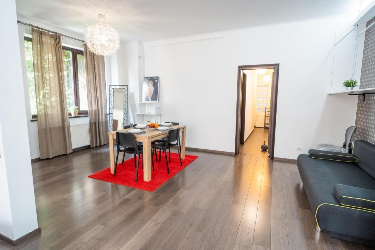 Cozy & Spacious Flat Near Victoriei Square Bukarest Exteriör bild