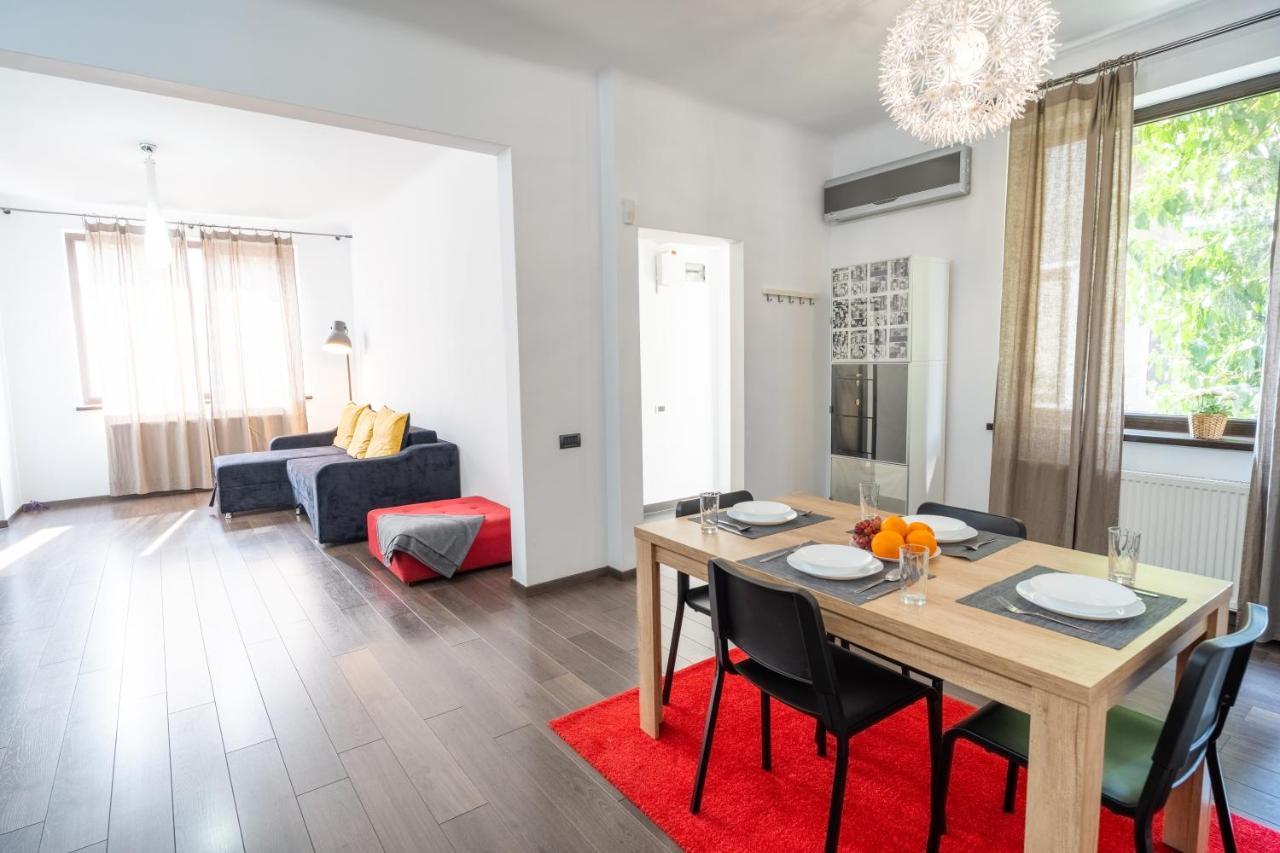 Cozy & Spacious Flat Near Victoriei Square Bukarest Exteriör bild